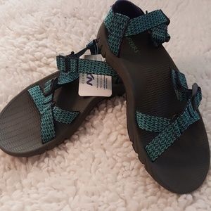 NWT Rafters Sandals